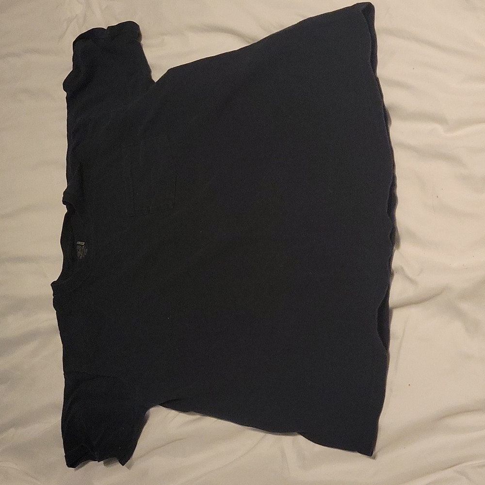 Black Tshirtn